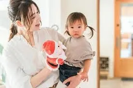 「抱っこの姿勢」が腰・肩・首を壊している——子育て中の30代に整体師が伝えたい体の守り方