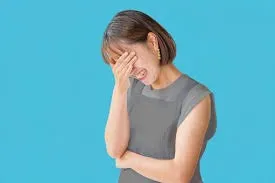 エアコン＋スマホで悪化する「夏の眼精疲労と首こり」――加須市整体院による目と首のつながりから整える